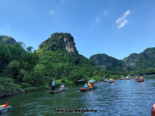 15-tam-coc-river-kayaking.jpg