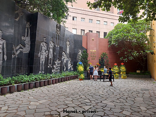 6-hanoi-prison.jpg