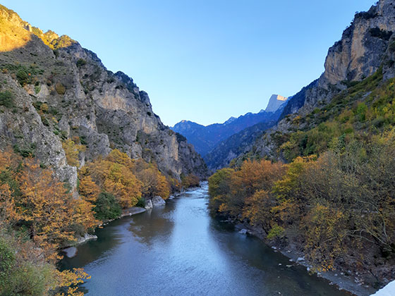 Konitsa-Bridge-hiking-in-Zagoria.jpg