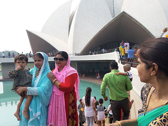 lotus-temple-delhi-solo-female-traveler.jpg